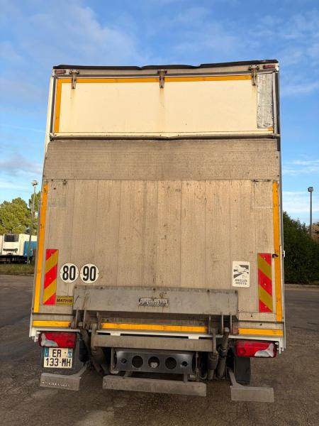 MAN TGM 18.290 - Camión lona: foto 4 MAN TGM 18.290 - Camión lona: foto 4