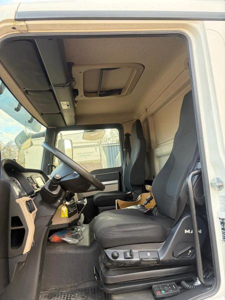 MAN TGM 18.290 - Camión lona: foto 5 MAN TGM 18.290 - Camión lona: foto 5