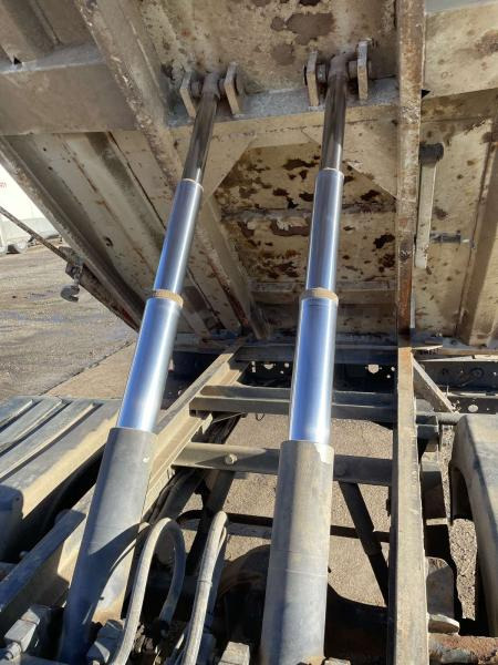 Renault Midlum 160 - Camión volquete: foto 4 Renault Midlum 160 - Camión volquete: foto 4