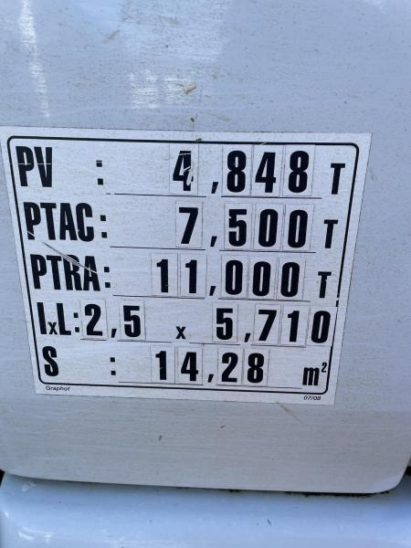 Renault Midlum 160 - Camión volquete: foto 3 Renault Midlum 160 - Camión volquete: foto 3