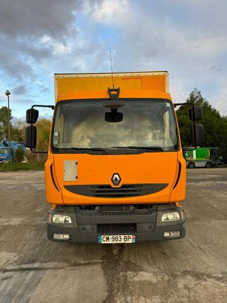 Renault Midlum 220 - Camión caja cerrada: foto 2 Renault Midlum 220 - Camión caja cerrada: foto 2