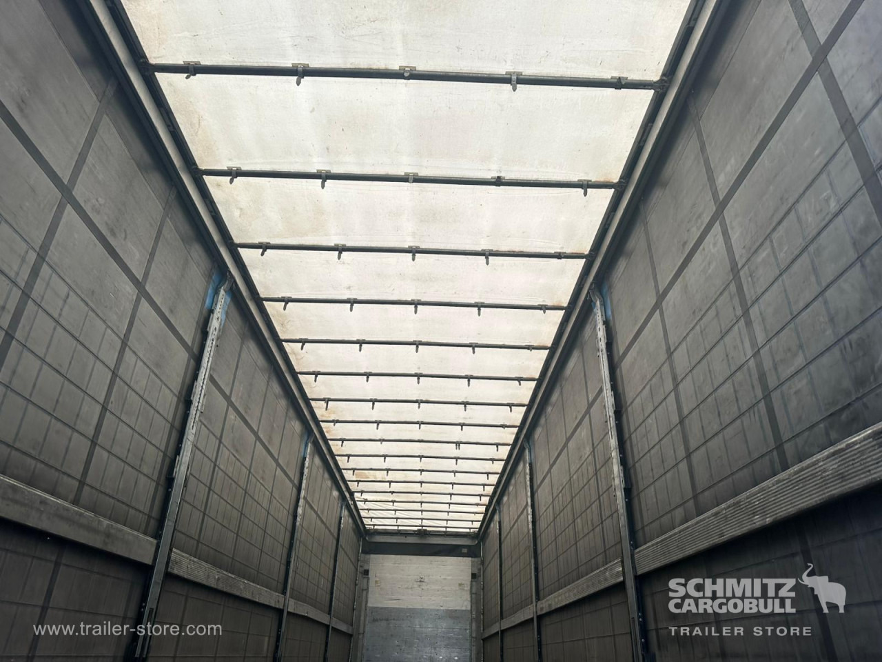 SCHMITZ Curtainsider Standard - Semirremolque lona: foto 4 SCHMITZ Curtainsider Standard - Semirremolque lona: foto 4