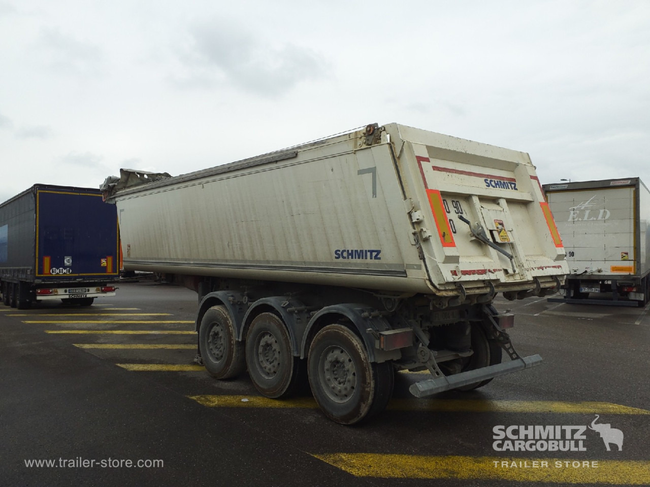 SCHMITZ Tipper Alu-square sided body 27m³ - Semirremolque volquete: foto 5 SCHMITZ Tipper Alu-square sided body 27m³ - Semirremolque volquete: foto 5