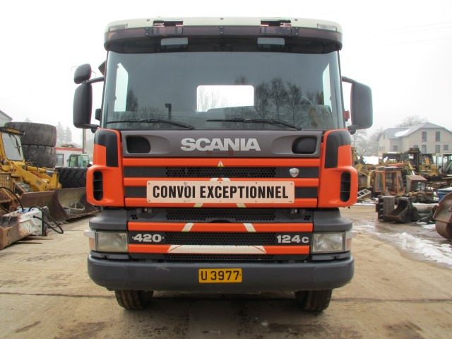 Cabeza tractora Scania 124C.420 6x4: foto 13