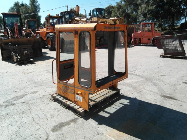 Kabine Zettelmeyer ZL 602 - Cabina e interior para Maquinaria de construcción: foto 2 Kabine Zettelmeyer ZL 602 - Cabina e interior para Maquinaria de construcción: foto 2