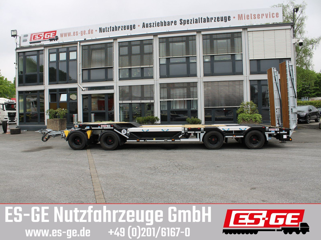 Schwarzmüller Tieflader mit gekröpftem Plateau - Remolque góndola rebajadas: foto 3 Schwarzmüller Tieflader mit gekröpftem Plateau - Remolque góndola rebajadas: foto 3
