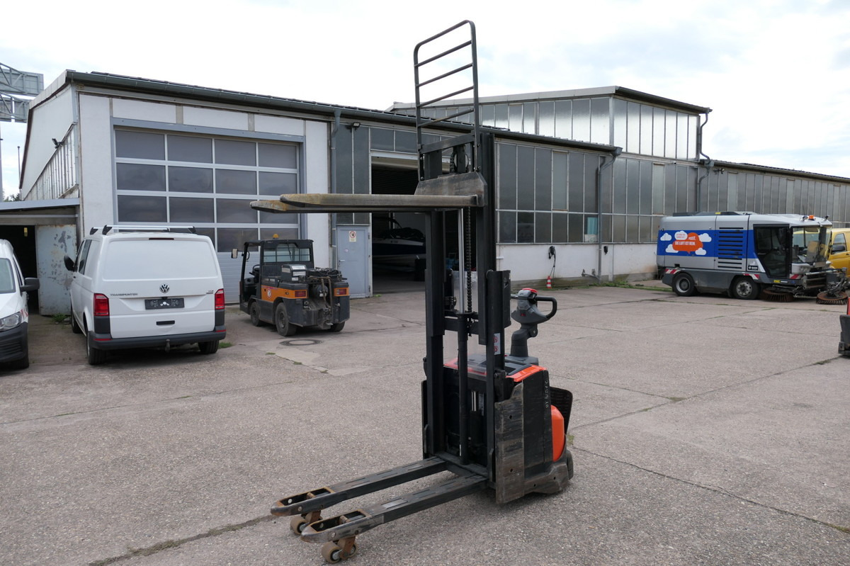 BT SWE 200D Batterie 16/2021 - Transpaleta: foto 1 BT SWE 200D Batterie 16/2021 - Transpaleta: foto 1