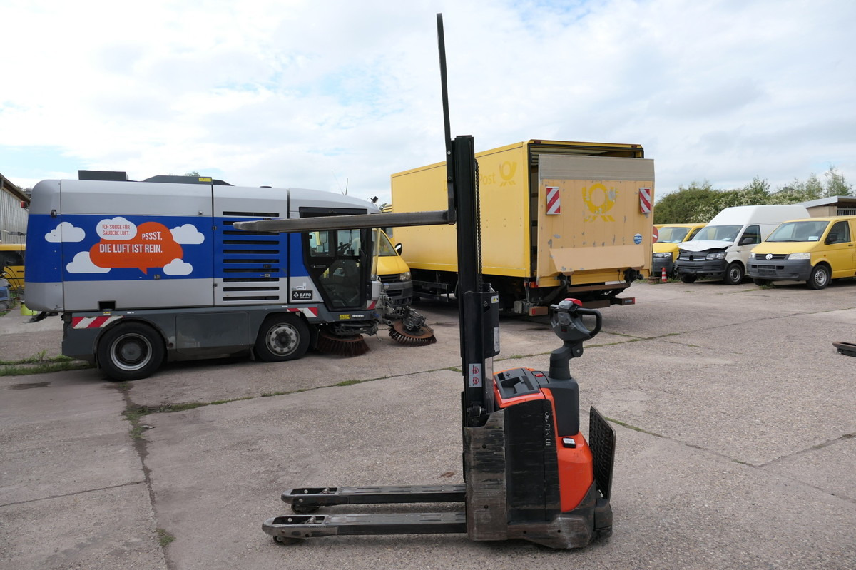 BT SWE 200D Batterie 28/2023 - Transpaleta: foto 1 BT SWE 200D Batterie 28/2023 - Transpaleta: foto 1