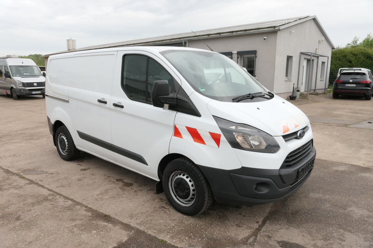 FORD Transit Custom 290 2.0 TDCi KLIMA WERKSTATTEINBA - Furgoneta pequeña: foto 3 FORD Transit Custom 290 2.0 TDCi KLIMA WERKSTATTEINBA - Furgoneta pequeña: foto 3