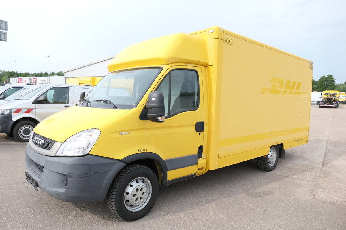 IVECO Daily 35 S11 C30C AUTOMATIK KAMERA MAXI Regale D - Furgoneta caja cerrada: foto 1 IVECO Daily 35 S11 C30C AUTOMATIK KAMERA MAXI Regale D - Furgoneta caja cerrada: foto 1
