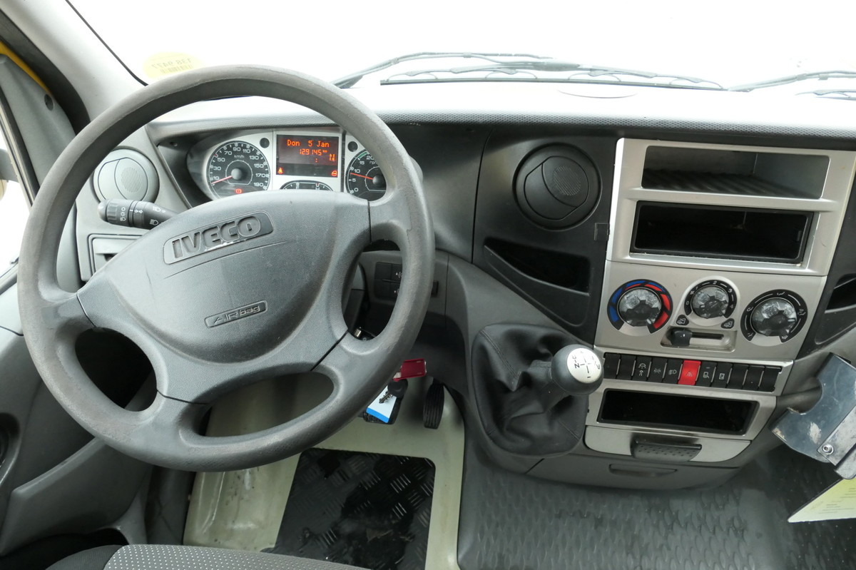 Foto del interior 4: Leasing de IVECO Daily 35 S11 C30C AUTOMATIK KAMERA MAXI Regale D IVECO Daily 35 S11 C30C AUTOMATIK KAMERA MAXI Regale D