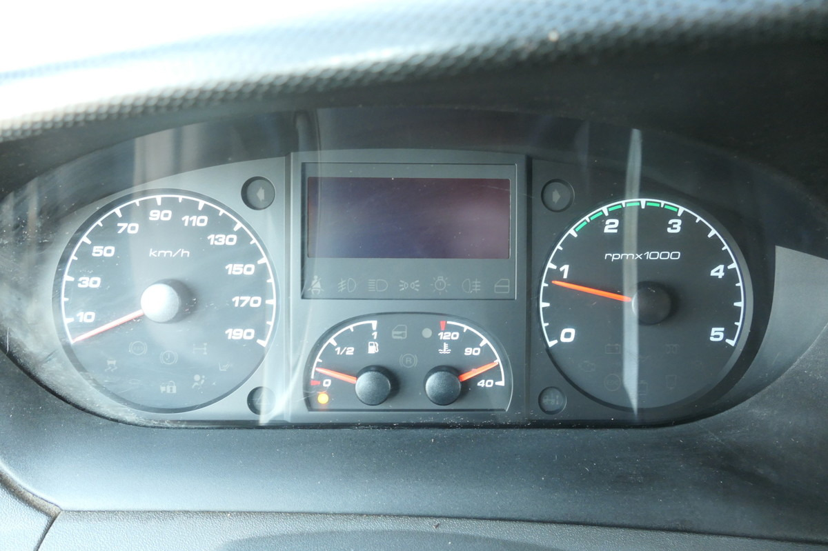 Furgoneta caja cerrada IVECO Daily 35 S11 C30C AUTOMATIK KAMERA MAXI Regale L: foto 12