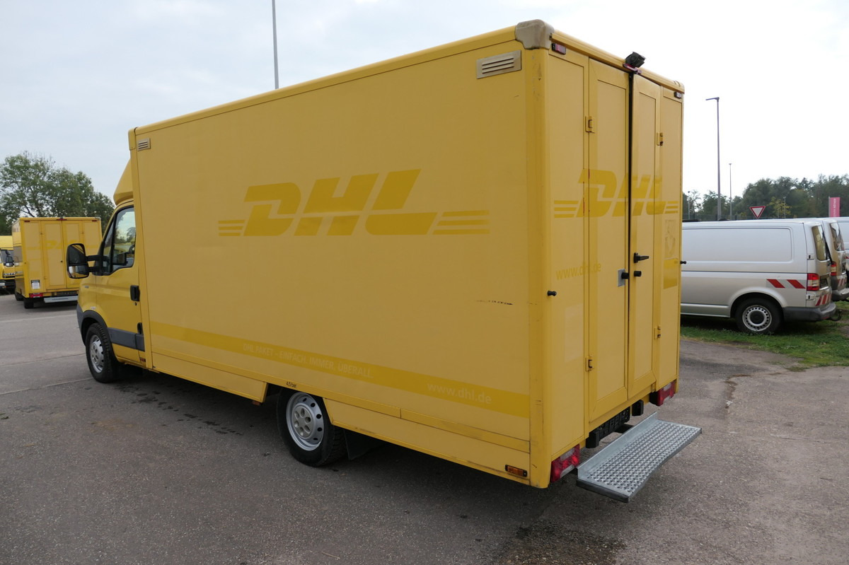 IVECO Daily 35 S11 C30C AUTOMATIK KAMERA Regale LUFT - Furgoneta caja cerrada: foto 4 IVECO Daily 35 S11 C30C AUTOMATIK KAMERA Regale LUFT - Furgoneta caja cerrada: foto 4