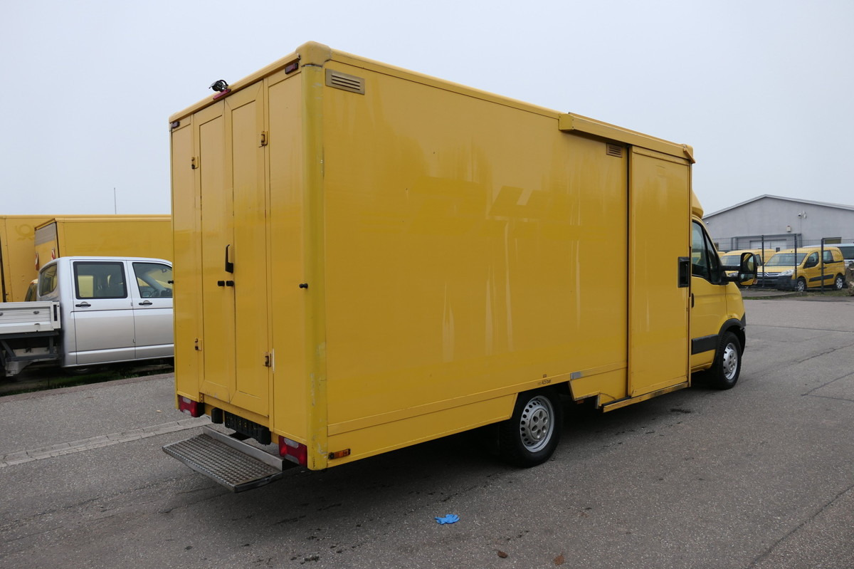 IVECO Daily 35 S11 C30C AUTOMATIK KAMERA Regale LUFT D - Furgoneta caja cerrada: foto 3 IVECO Daily 35 S11 C30C AUTOMATIK KAMERA Regale LUFT D - Furgoneta caja cerrada: foto 3