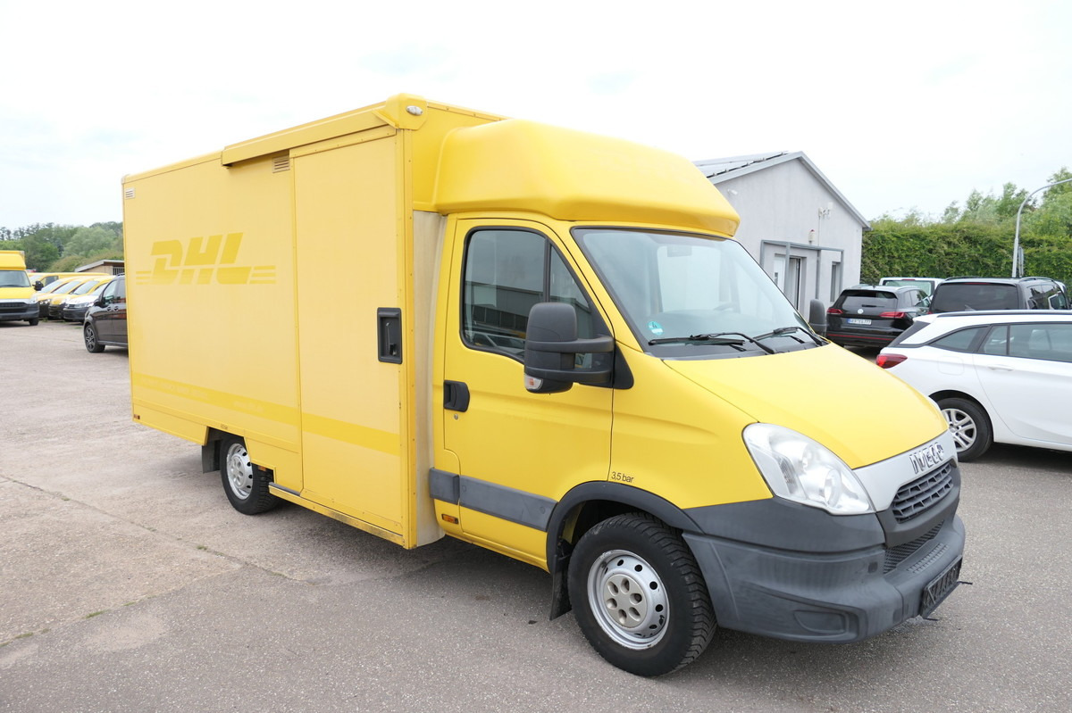 IVECO Daily 35 S11 C30C AUTOMATIK KAMERA Regale LUFT D - Furgoneta caja cerrada: foto 2 IVECO Daily 35 S11 C30C AUTOMATIK KAMERA Regale LUFT D - Furgoneta caja cerrada: foto 2