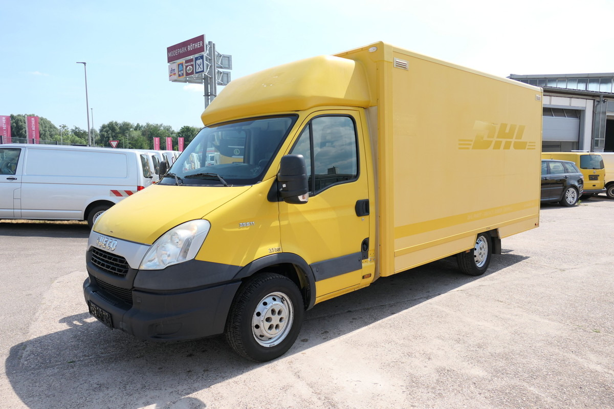 IVECO Daily 35 S11 C30C AUTOMATIK KAMERA Regale LUFT D - Furgoneta caja cerrada: foto 1 IVECO Daily 35 S11 C30C AUTOMATIK KAMERA Regale LUFT D - Furgoneta caja cerrada: foto 1