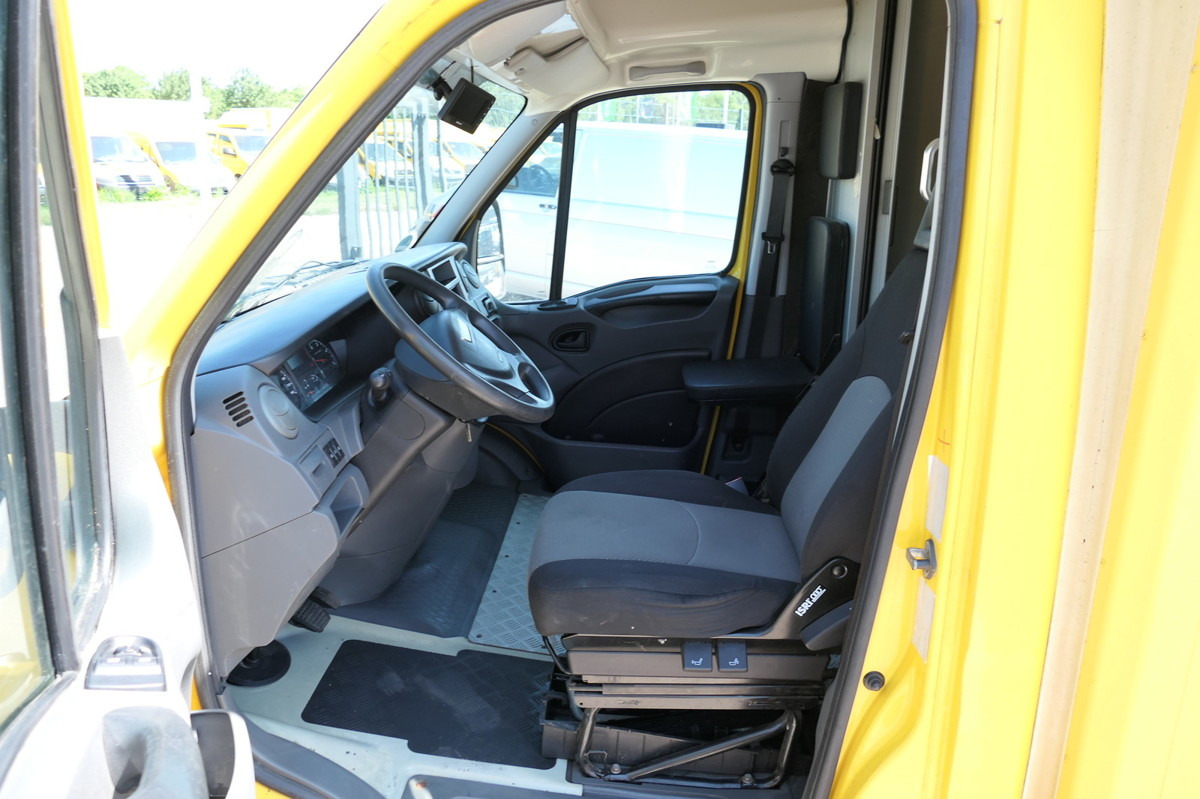 Furgoneta caja cerrada IVECO Daily 35 S11 C30C AUTOMATIK KAMERA Regale LUFT D: foto 9