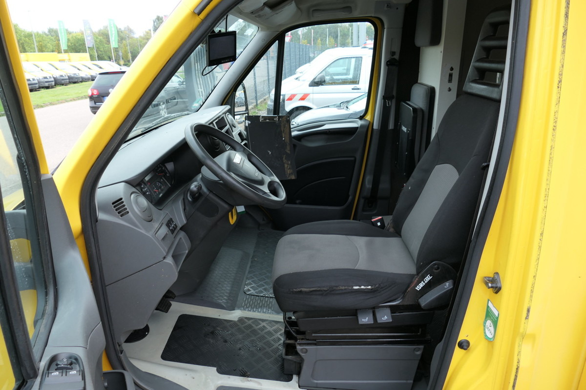 IVECO Daily 35 S11 C30C AUTOMATIK KAMERA Regale LUFT D - Furgoneta caja cerrada: foto 5 IVECO Daily 35 S11 C30C AUTOMATIK KAMERA Regale LUFT D - Furgoneta caja cerrada: foto 5
