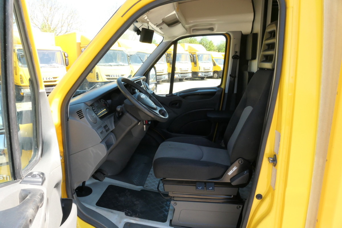 Furgoneta caja cerrada IVECO Daily 35 S11 KURZ C30C AUTOMATIK KAMERA Regale L: foto 9