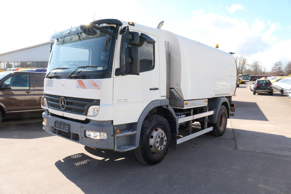 MERCEDES-BENZ Atego 1518 LKO 4x2 - Barredora vial: foto 2 MERCEDES-BENZ Atego 1518 LKO 4x2 - Barredora vial: foto 2