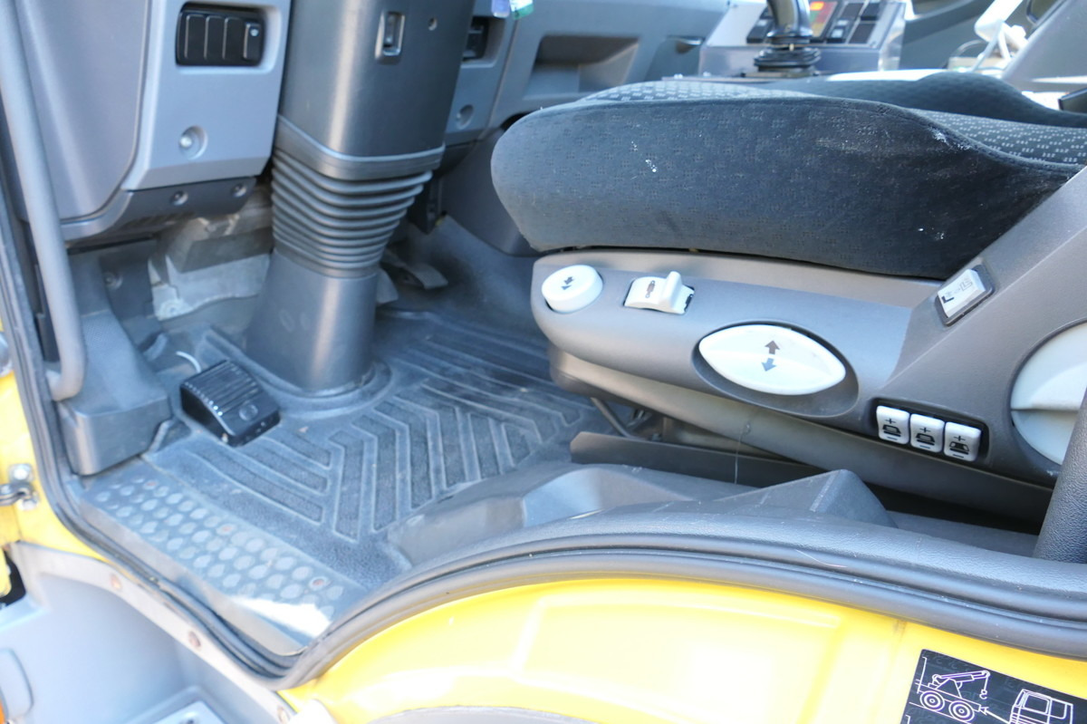 Camión portacontenedore/ Intercambiable MERCEDES-BENZ KAMAG WBH 25 Wiesel Terberg Umsetzfahrz. Sattelk: foto 11 Camión portacontenedore/ Intercambiable MERCEDES-BENZ KAMAG WBH 25 Wiesel Terberg Umsetzfahrz. Sattelk: foto 11