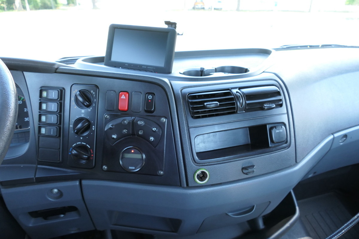 Camión portacontenedore/ Intercambiable MERCEDES-BENZ KAMAG WBH 25 Wiesel Terberg Umsetzfahrz. Sattelk: foto 14 Camión portacontenedore/ Intercambiable MERCEDES-BENZ KAMAG WBH 25 Wiesel Terberg Umsetzfahrz. Sattelk: foto 14