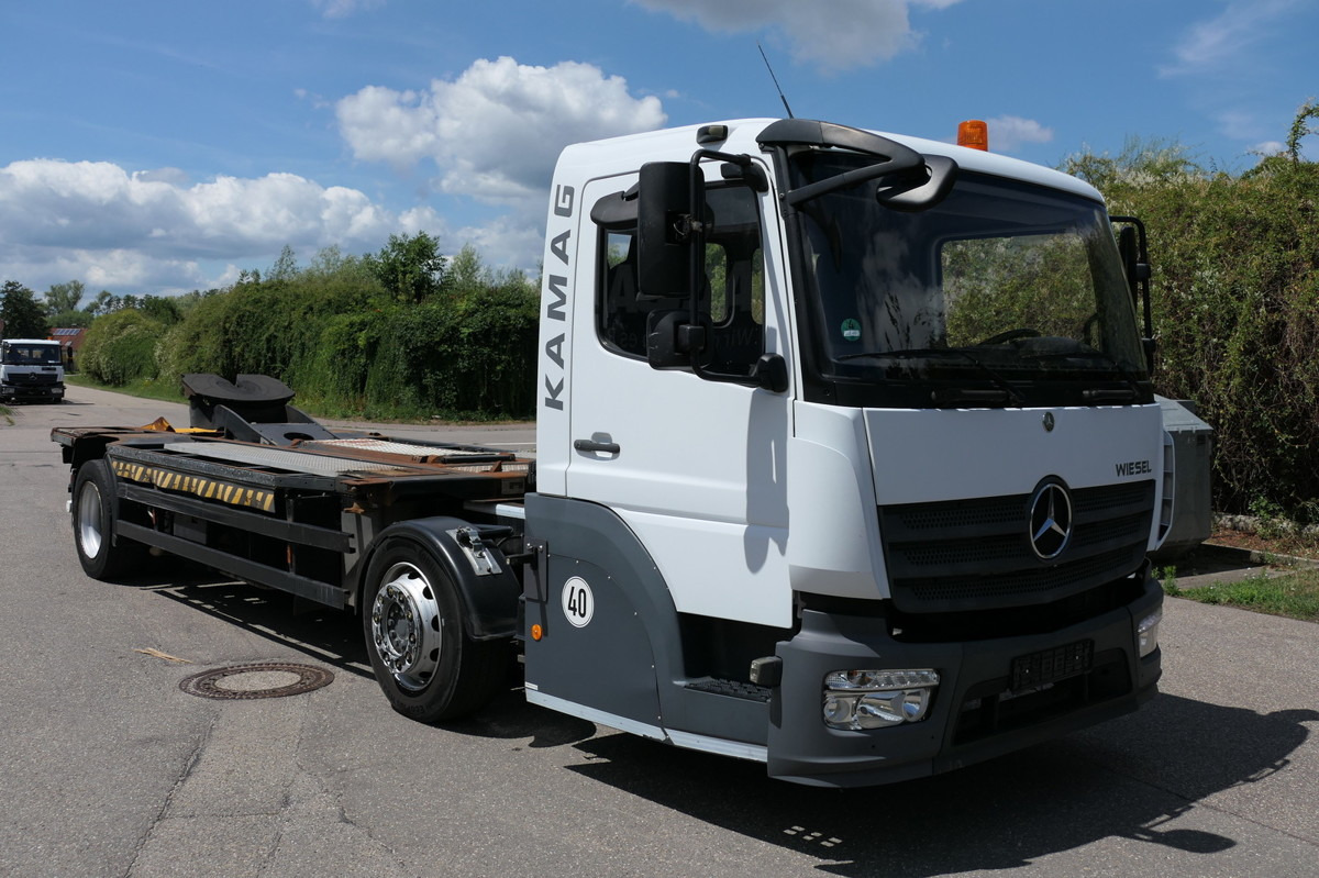 MERCEDES-BENZ Kamag Wiesel WBH 25 Wiesel Umsetzfahrzeug - Camión portacontenedore/ Intercambiable: foto 4 MERCEDES-BENZ Kamag Wiesel WBH 25 Wiesel Umsetzfahrzeug - Camión portacontenedore/ Intercambiable: foto 4