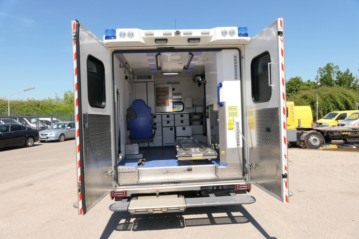 MERCEDES-BENZ Sprinter 519 CDI Klima Krankenwagen - Ambulancia: foto 5 MERCEDES-BENZ Sprinter 519 CDI Klima Krankenwagen - Ambulancia: foto 5