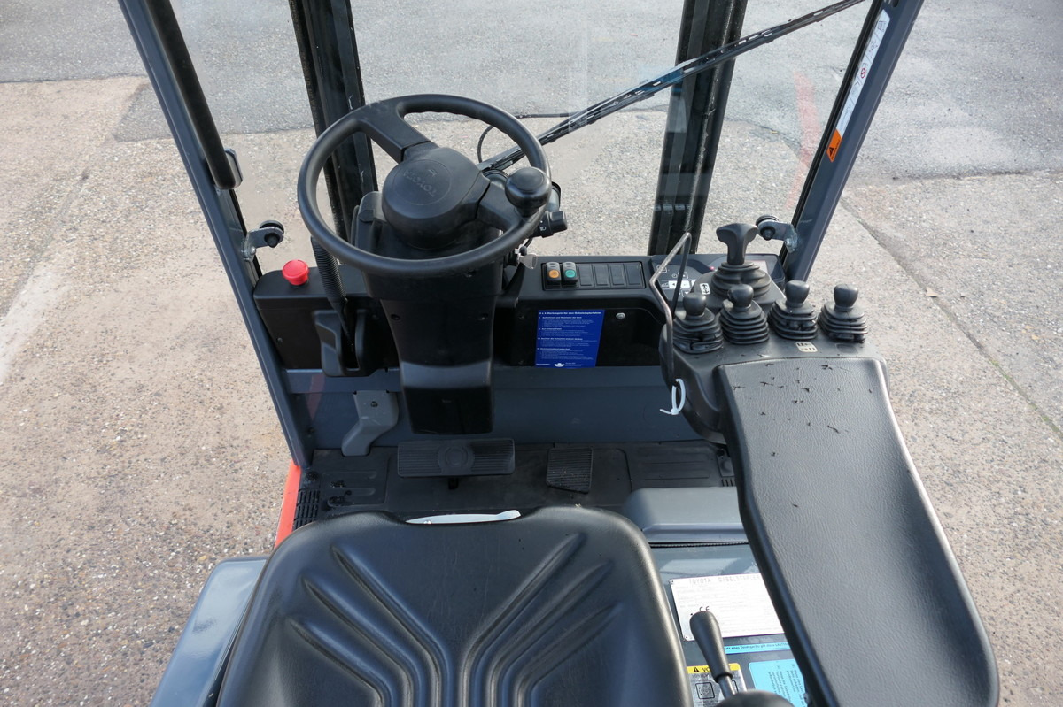 Carretilla elevadora eléctrica TOYOTA 7FBEST 15 Elektro 3-Rad: foto 7 Carretilla elevadora eléctrica TOYOTA 7FBEST 15 Elektro 3-Rad: foto 7