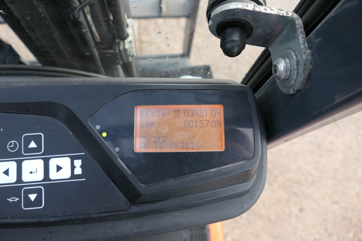 Carretilla elevadora eléctrica TOYOTA 7FBEST 15 Elektro 3-Rad: foto 10 Carretilla elevadora eléctrica TOYOTA 7FBEST 15 Elektro 3-Rad: foto 10