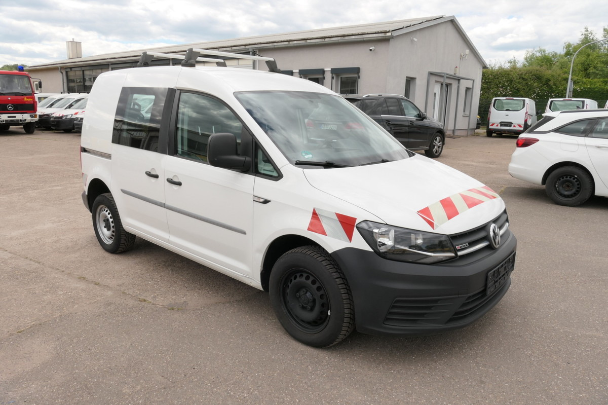 VW Caddy 2.0 TDI 4Motion Klima Werkstatteinbauten T - Furgoneta pequeña: foto 3 VW Caddy 2.0 TDI 4Motion Klima Werkstatteinbauten T - Furgoneta pequeña: foto 3