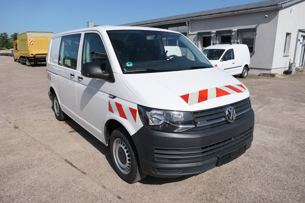 VW T6 2.0 TDI 4Motion 3-Sitzer Klima AHK Werkstatte - Furgoneta pequeña: foto 2 VW T6 2.0 TDI 4Motion 3-Sitzer Klima AHK Werkstatte - Furgoneta pequeña: foto 2