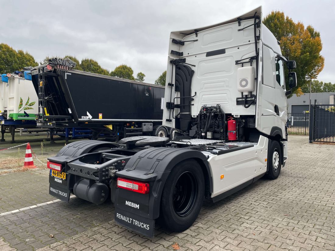 Renault T HIGH 520 4x2 new tacho - Parking Airco - Cabeza tractora: foto 2 Renault T HIGH 520 4x2 new tacho - Parking Airco - Cabeza tractora: foto 2