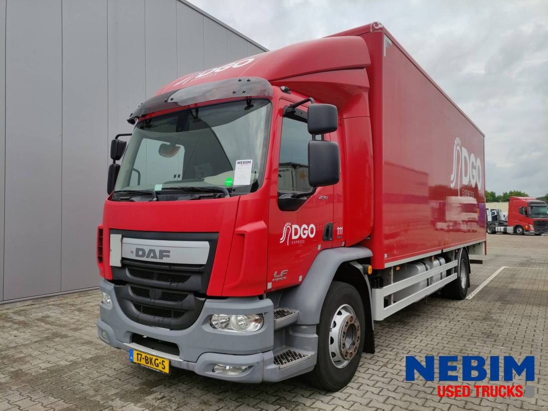 DAF LF 230 4x2 19.000Kg - 2200Kg Taillift - Camión caja cerrada: foto 1 DAF LF 230 4x2 19.000Kg - 2200Kg Taillift - Camión caja cerrada: foto 1