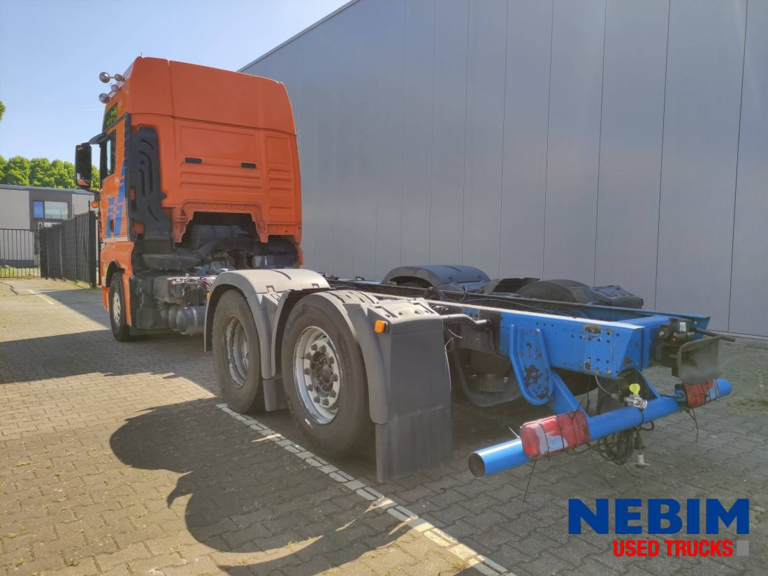 Camión chasis MAN TGX 26.480 6x2 - Intarder: foto 13