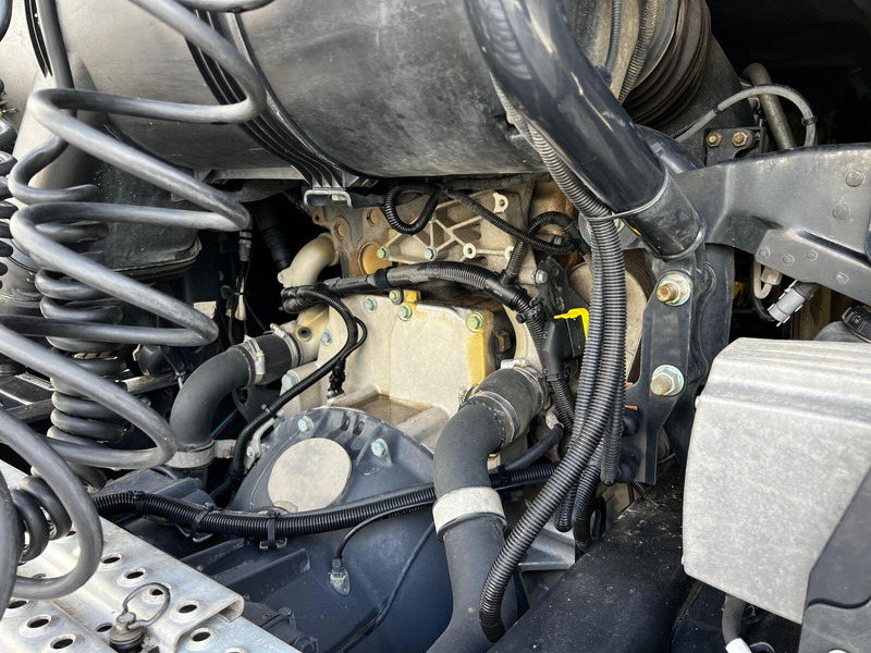 Cabeza tractora MAN TGX 18.500: foto 9