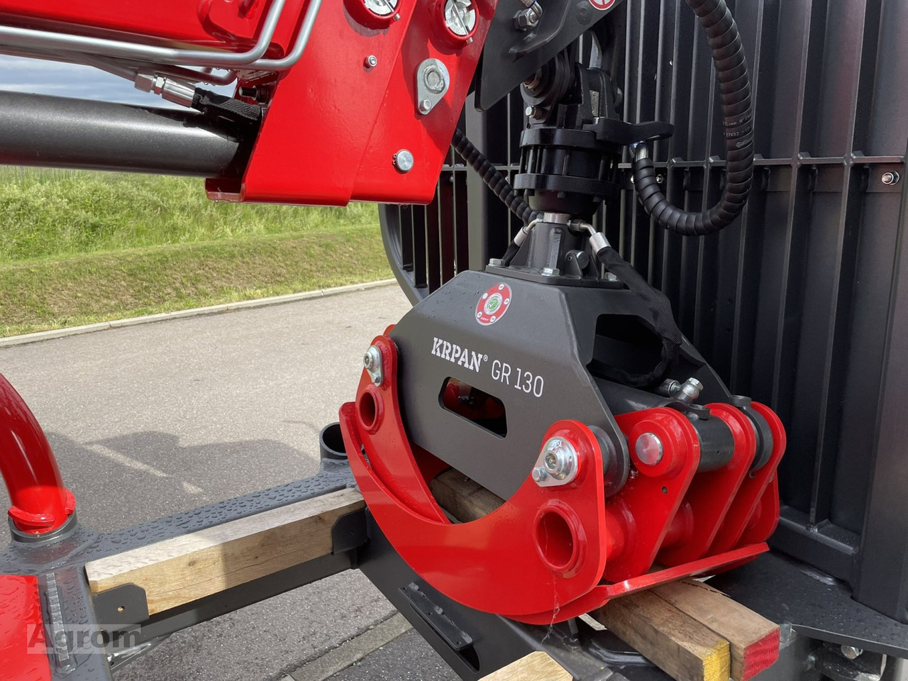 Remolque forestal nuevo Krpan GP 15 D + Kran 8,6 K: foto 9 Remolque forestal nuevo Krpan GP 15 D + Kran 8,6 K: foto 9