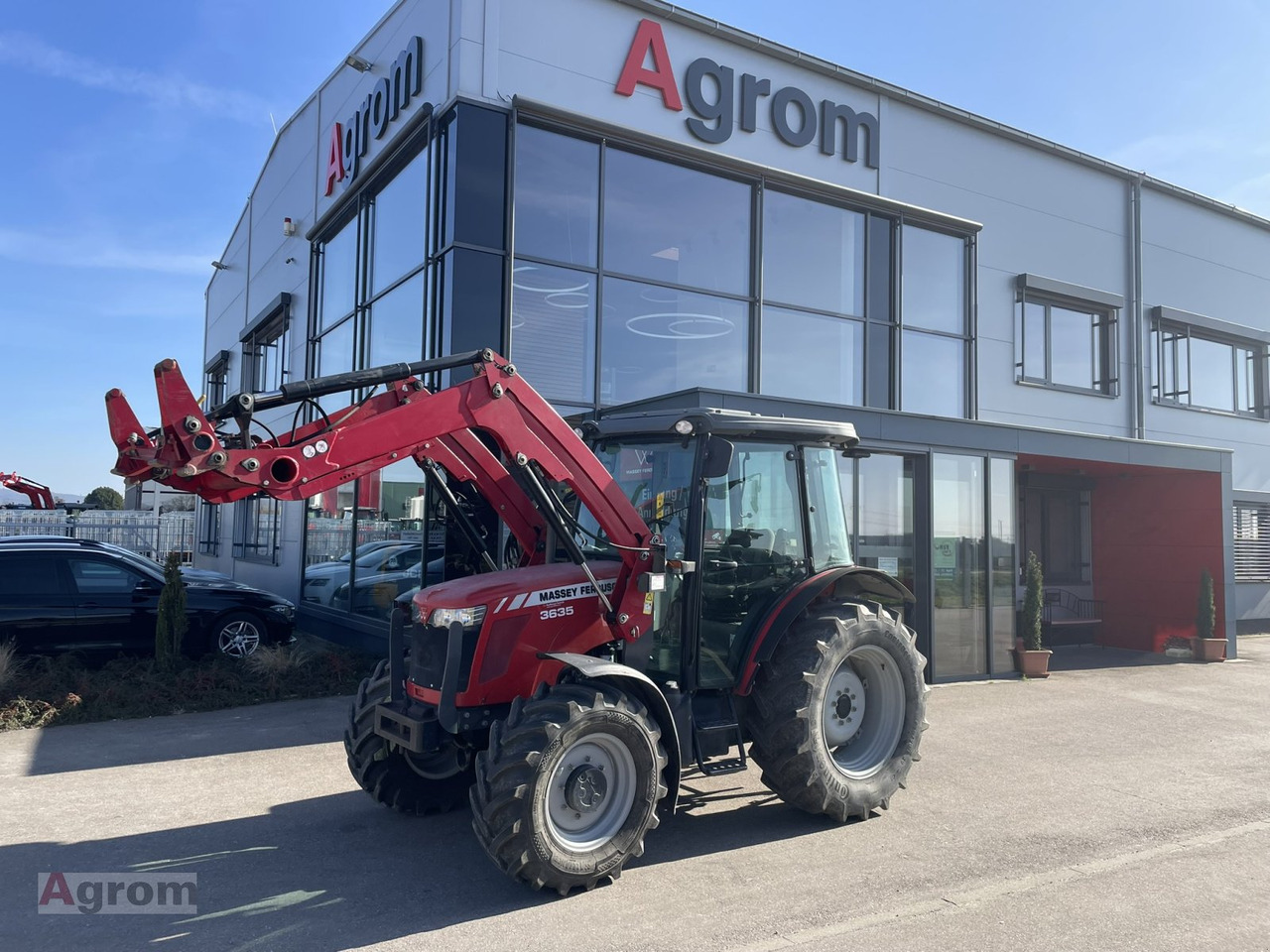Massey Ferguson 3635 A - Tractor: foto 1 Massey Ferguson 3635 A - Tractor: foto 1