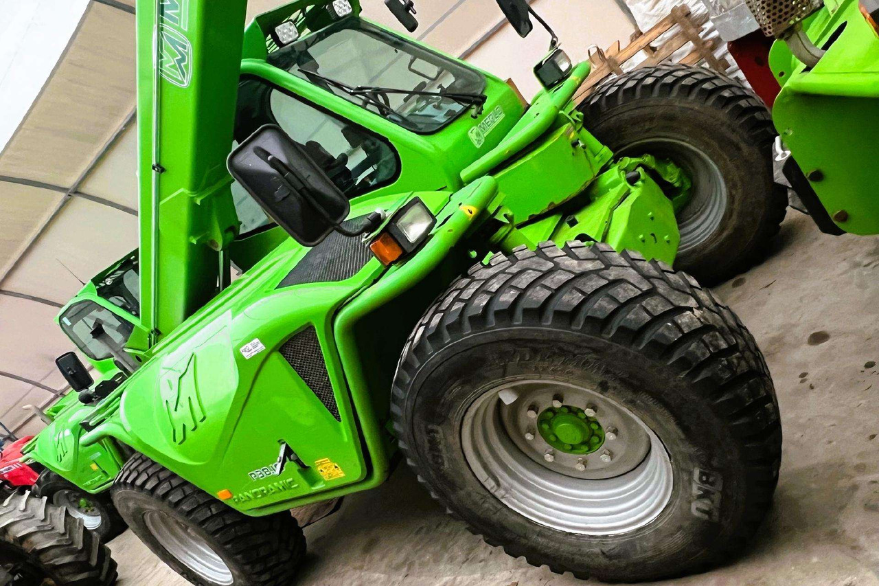 Merlo P38.10 Turbo Farmer - Soplador de nieve: foto 2 Merlo P38.10 Turbo Farmer - Soplador de nieve: foto 2