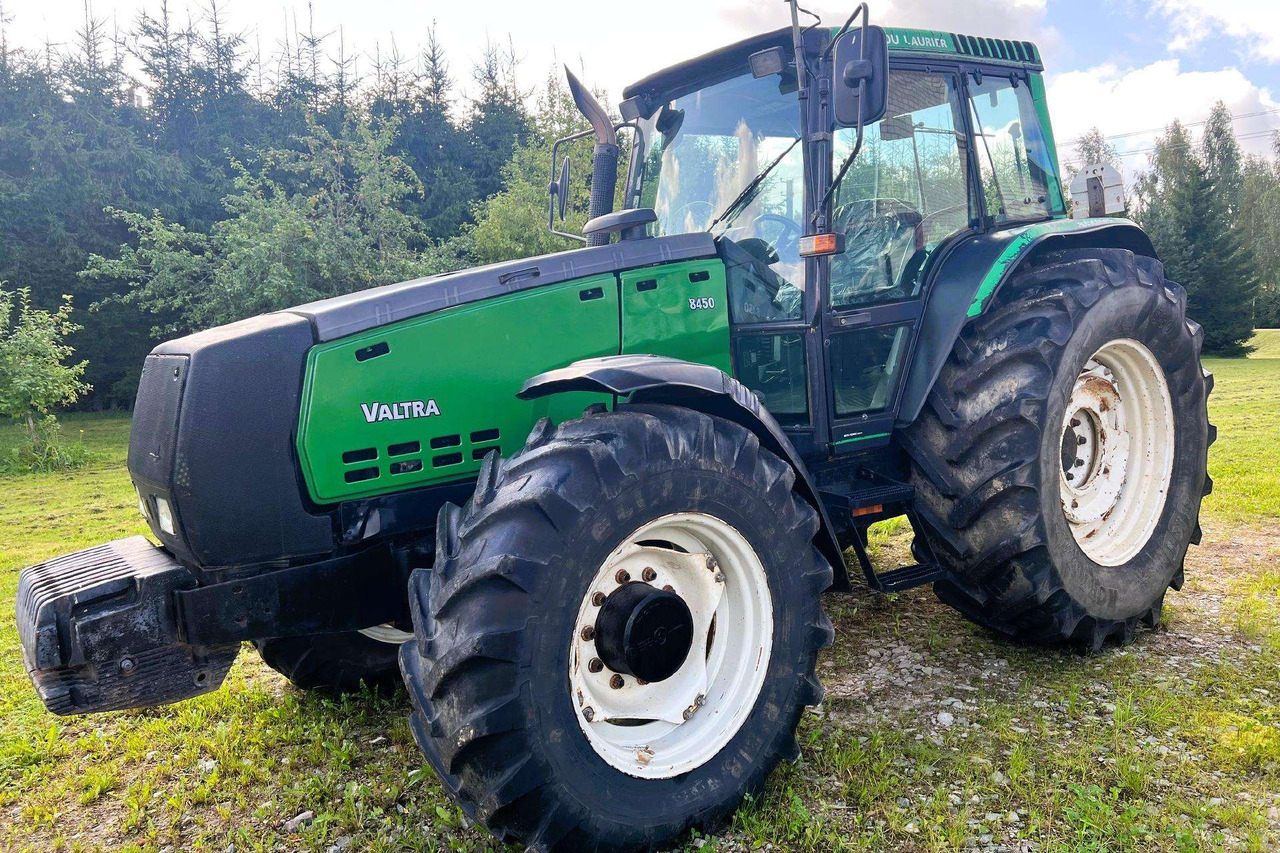 Valtra Valmet 8450 Mega - Tractor: foto 1 Valtra Valmet 8450 Mega - Tractor: foto 1