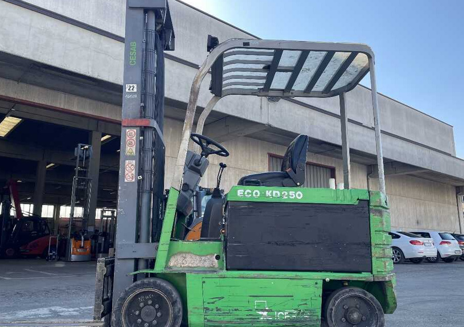 Cesab ECO/KD 250 (batt. KO) - Carretilla elevadora eléctrica: foto 2 Cesab ECO/KD 250 (batt. KO) - Carretilla elevadora eléctrica: foto 2
