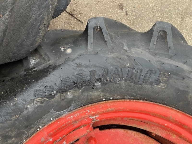 Alliance en Goodyear 18.4 30 - Llanta: foto 3 Alliance en Goodyear 18.4 30 - Llanta: foto 3