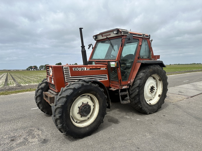 Fiat 100-90 DT - Tractor: foto 1 Fiat 100-90 DT - Tractor: foto 1