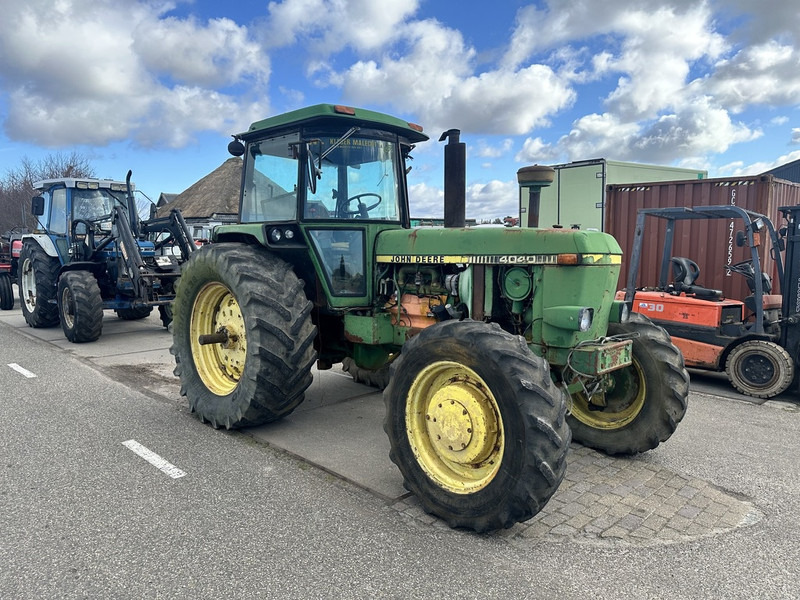 John Deere 4040 - Tractor: foto 3 John Deere 4040 - Tractor: foto 3