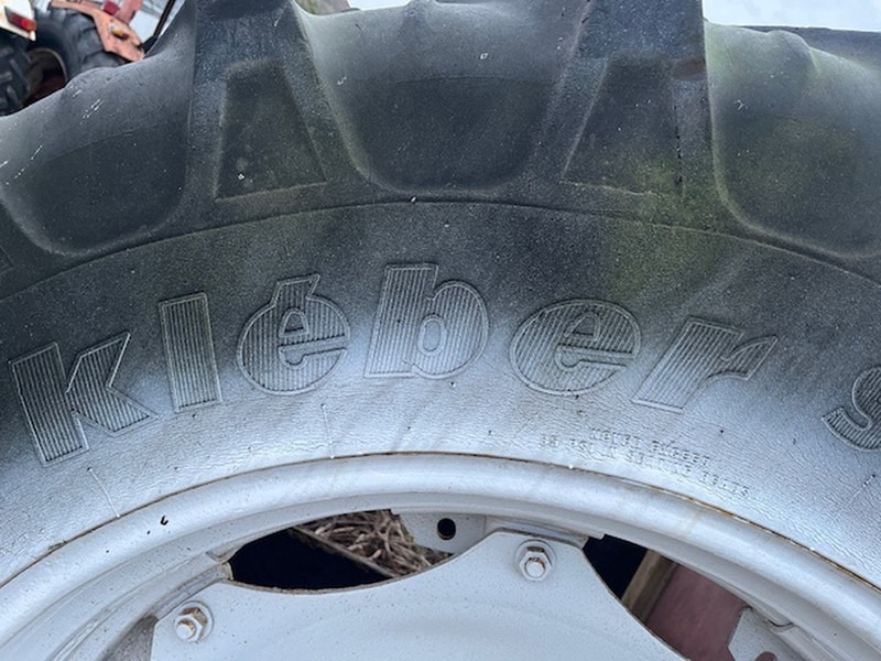 Kleber 520.70 R38 - Llanta: foto 3 Kleber 520.70 R38 - Llanta: foto 3