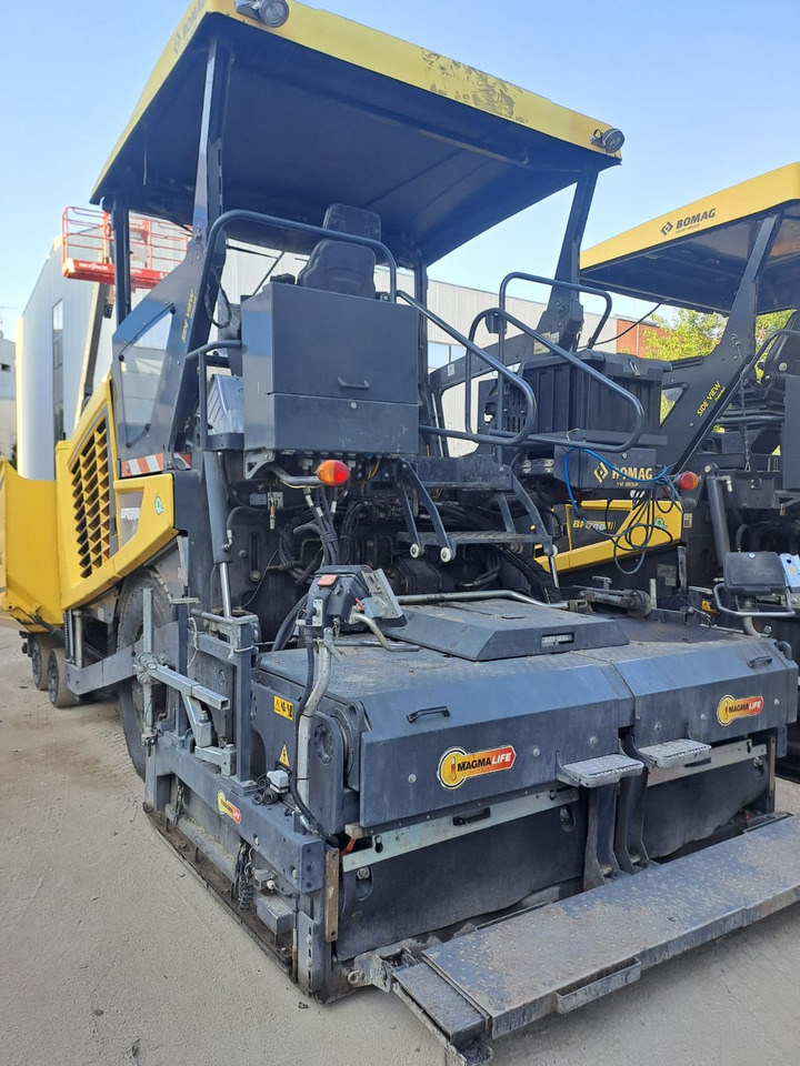 Bomag BF600 P-2 - Pavimentadora de asfalto: foto 5 Bomag BF600 P-2 - Pavimentadora de asfalto: foto 5