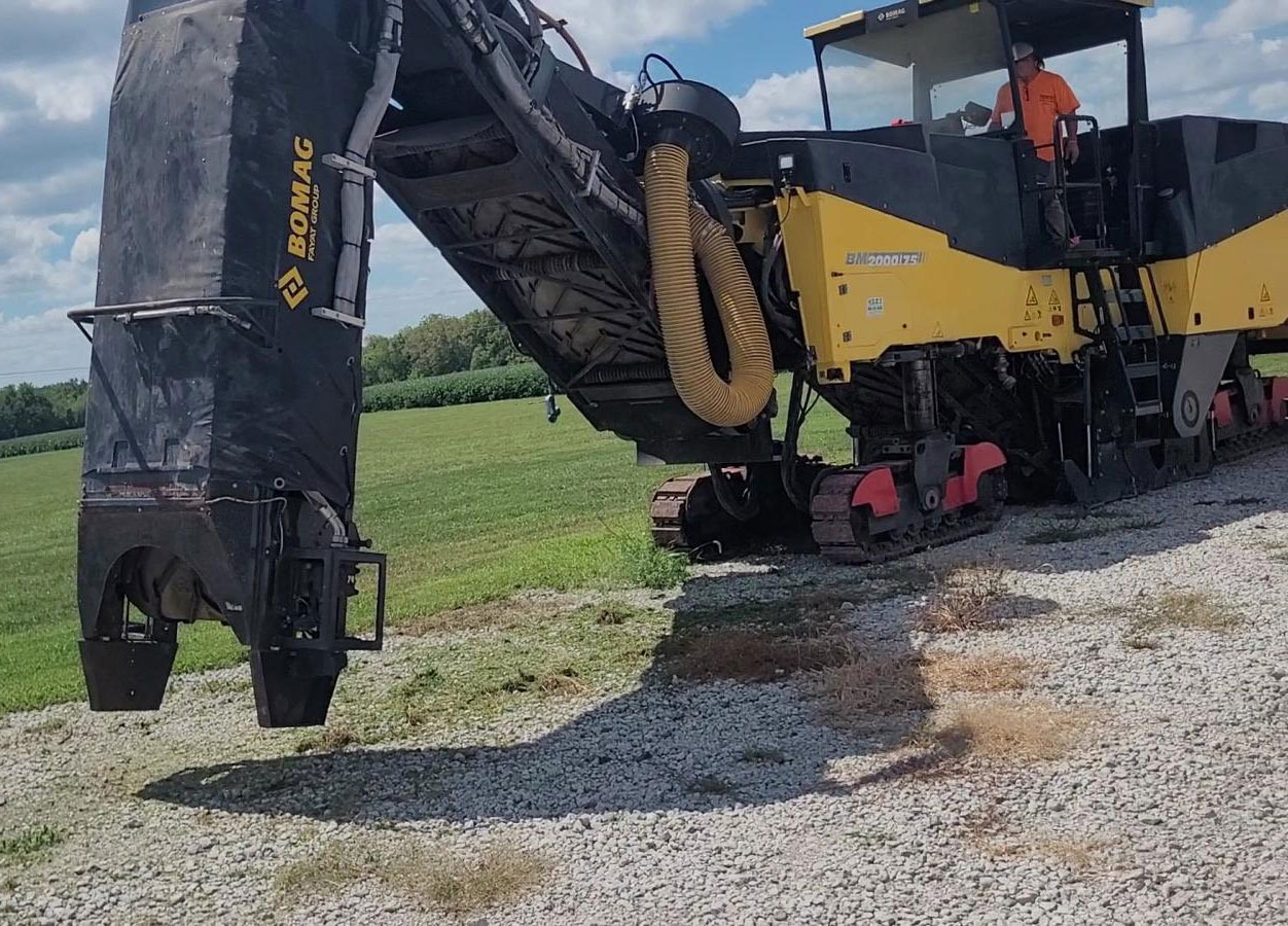 Bomag BM 2000/75 - Fresadora en frío: foto 4 Bomag BM 2000/75 - Fresadora en frío: foto 4