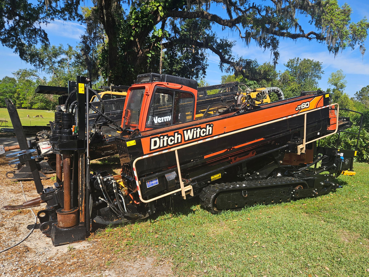 Ditch Witch JT60 - Perforadora direccional horizontal: foto 2 Ditch Witch JT60 - Perforadora direccional horizontal: foto 2