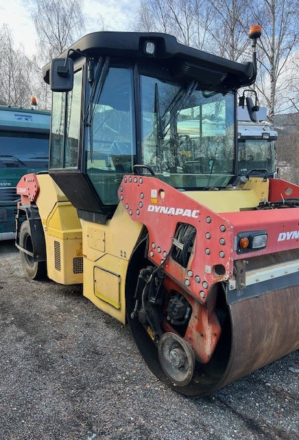 Dynapac CC424HF - Rodillo: foto 4 Dynapac CC424HF - Rodillo: foto 4