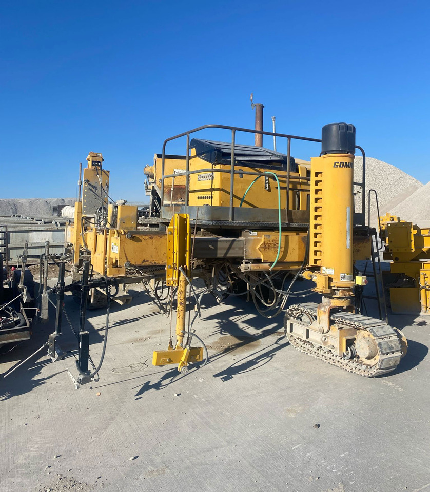 Gomaco Commander III - Pavimentadora de concreto: foto 2 Gomaco Commander III - Pavimentadora de concreto: foto 2